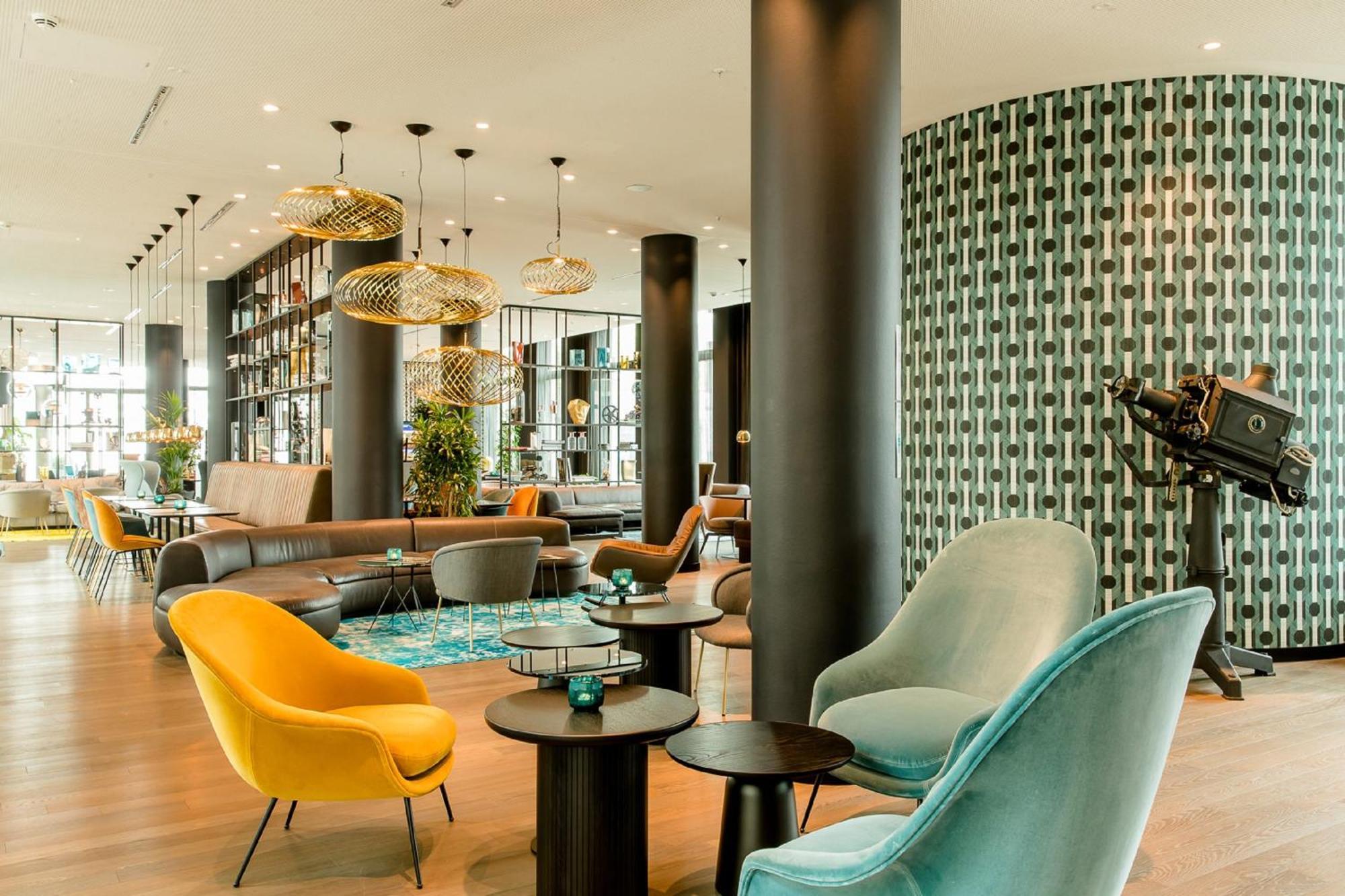 Motel One Koeln-Messe Экстерьер фото