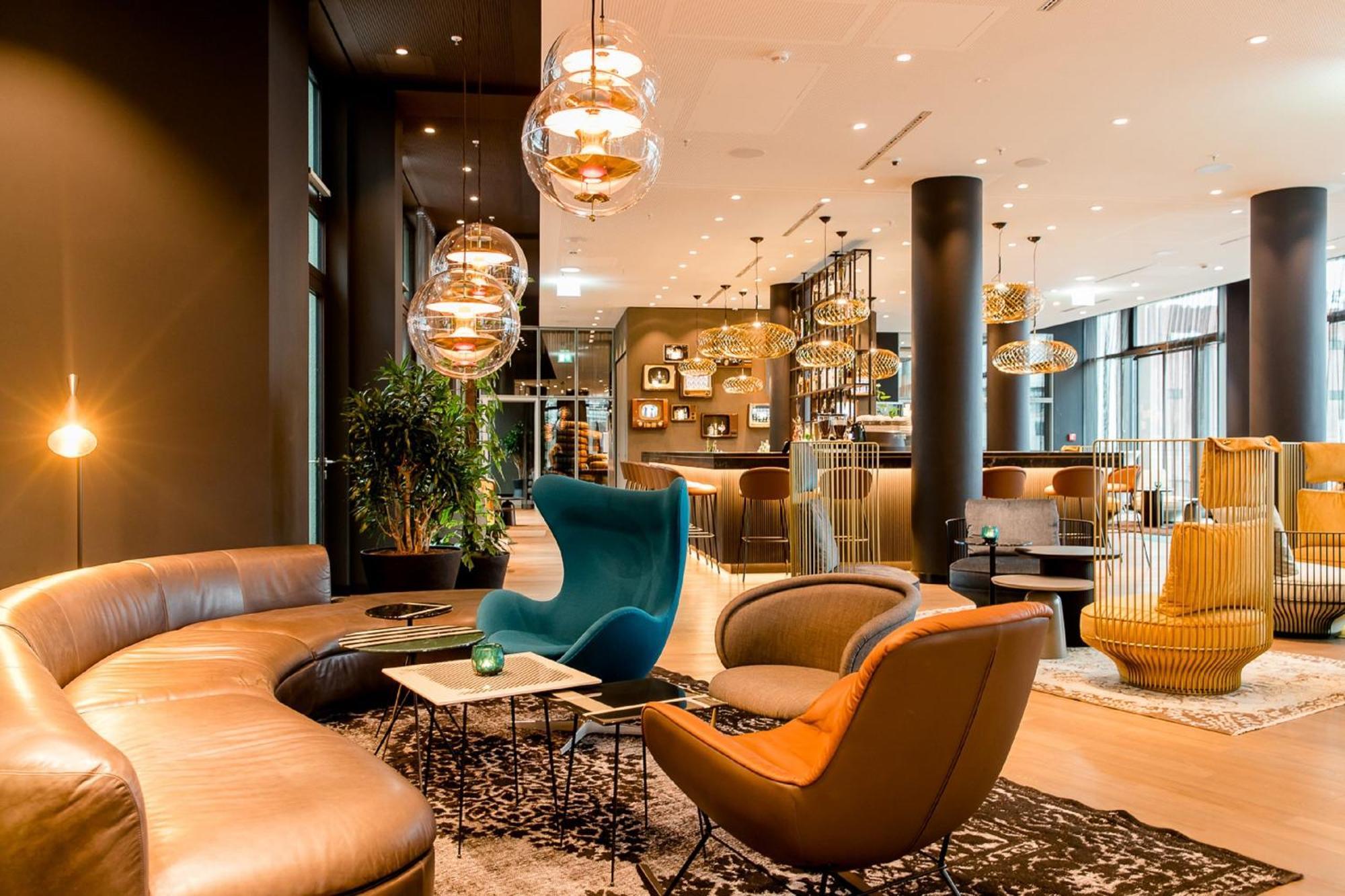 Motel One Koeln-Messe Экстерьер фото